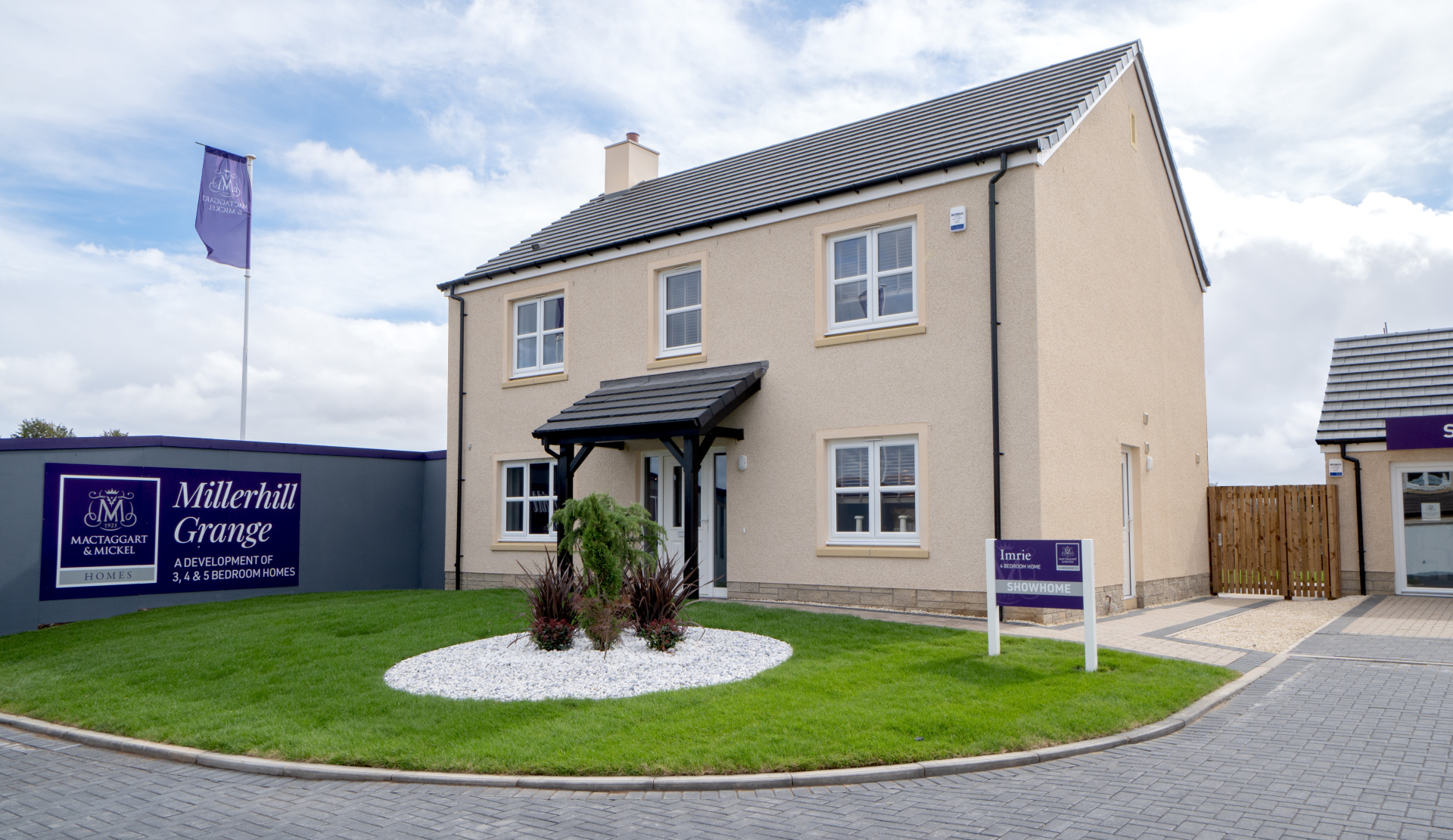 Imrie Exterior DSC08441