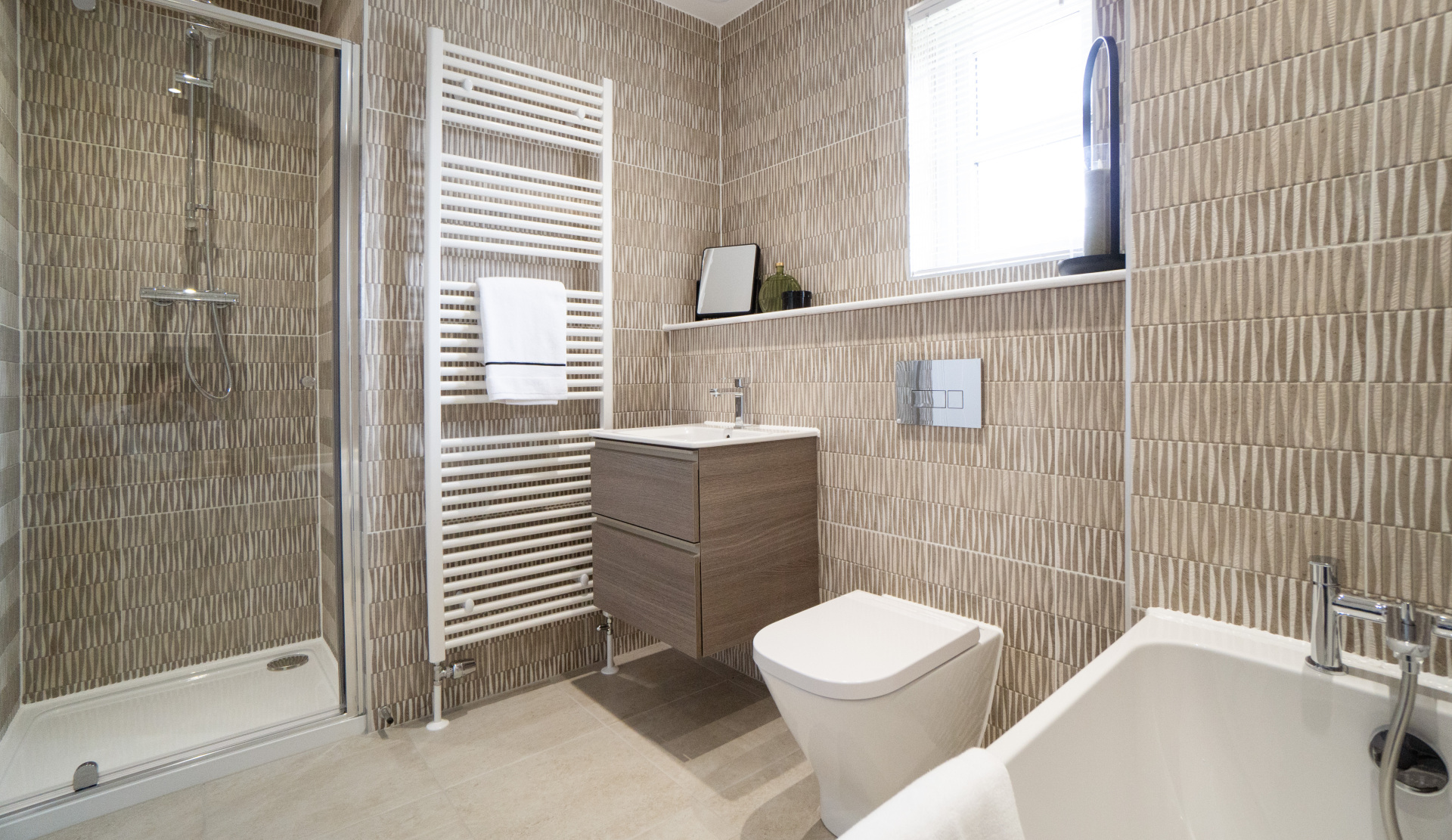 Imrie Bathroom A DSC08969