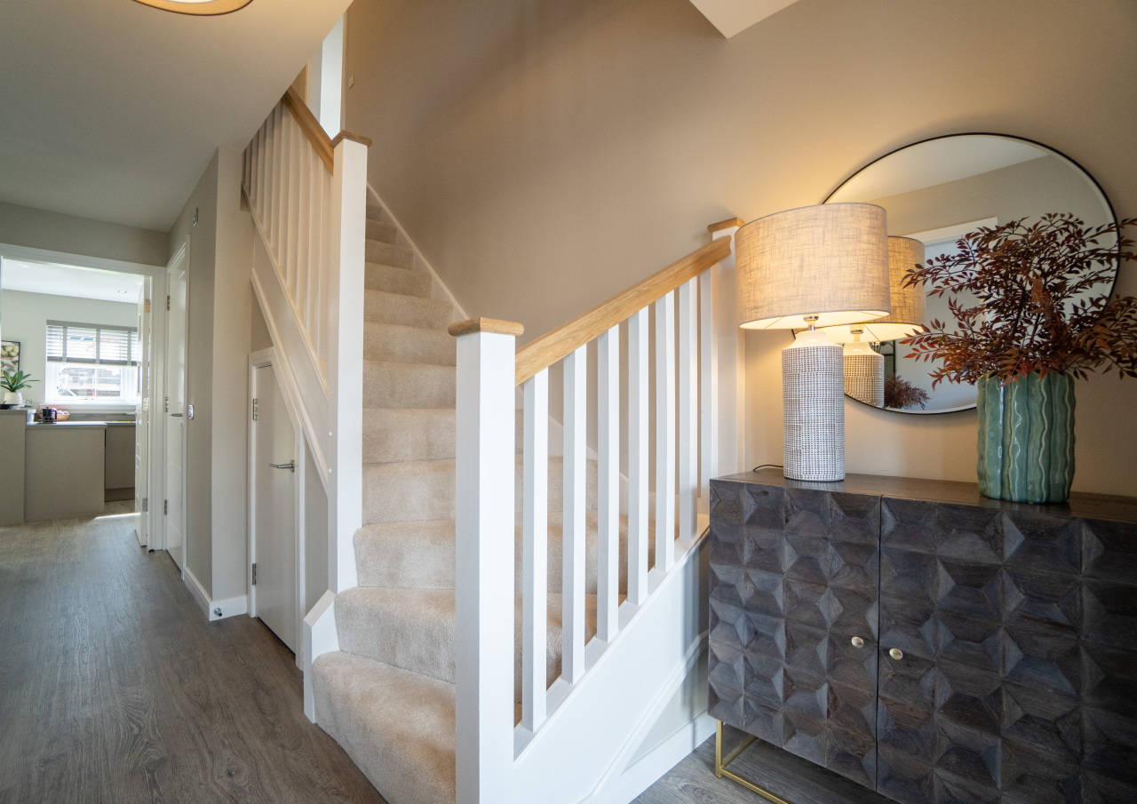 Bruce Hallway DSC08492